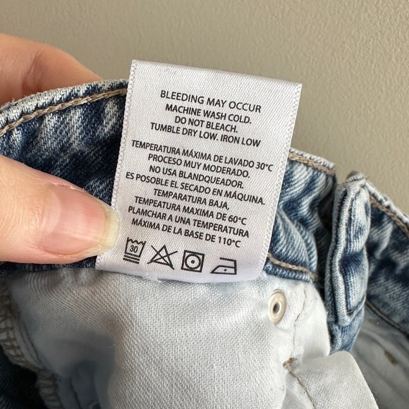 HIDDEN Light Blue Acid Wash Women's Front Slit Jeans, Denim Jeans, Size 24 - Picture 16 of 16